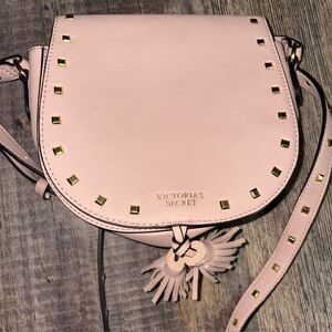Victoria's Secret Sm Crossbody Saddle Bag Purse Pink Blush Studded Tassels